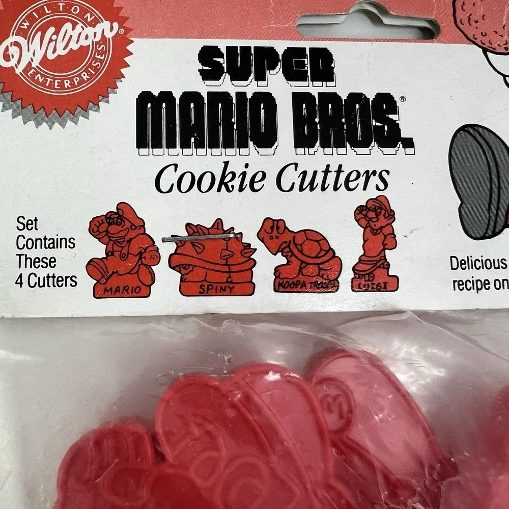 Vintage Wilton‎ Super Mario Bros Cookie Cutters Nintendo Luigi Koopa Spiny 1989